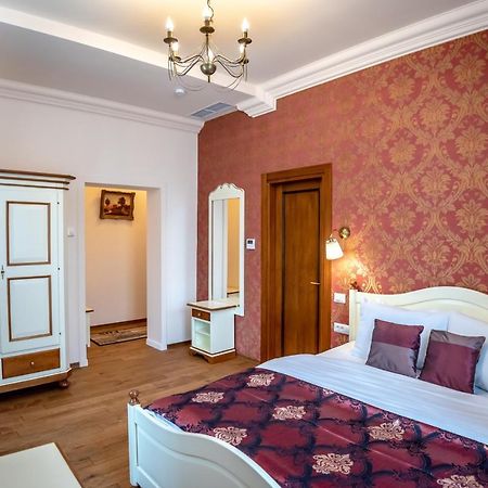 Bed and Breakfast Ana Boutique Alba Iulia Exterior foto