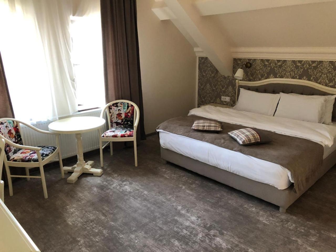 Bed and Breakfast Ana Boutique Alba Iulia Exterior foto