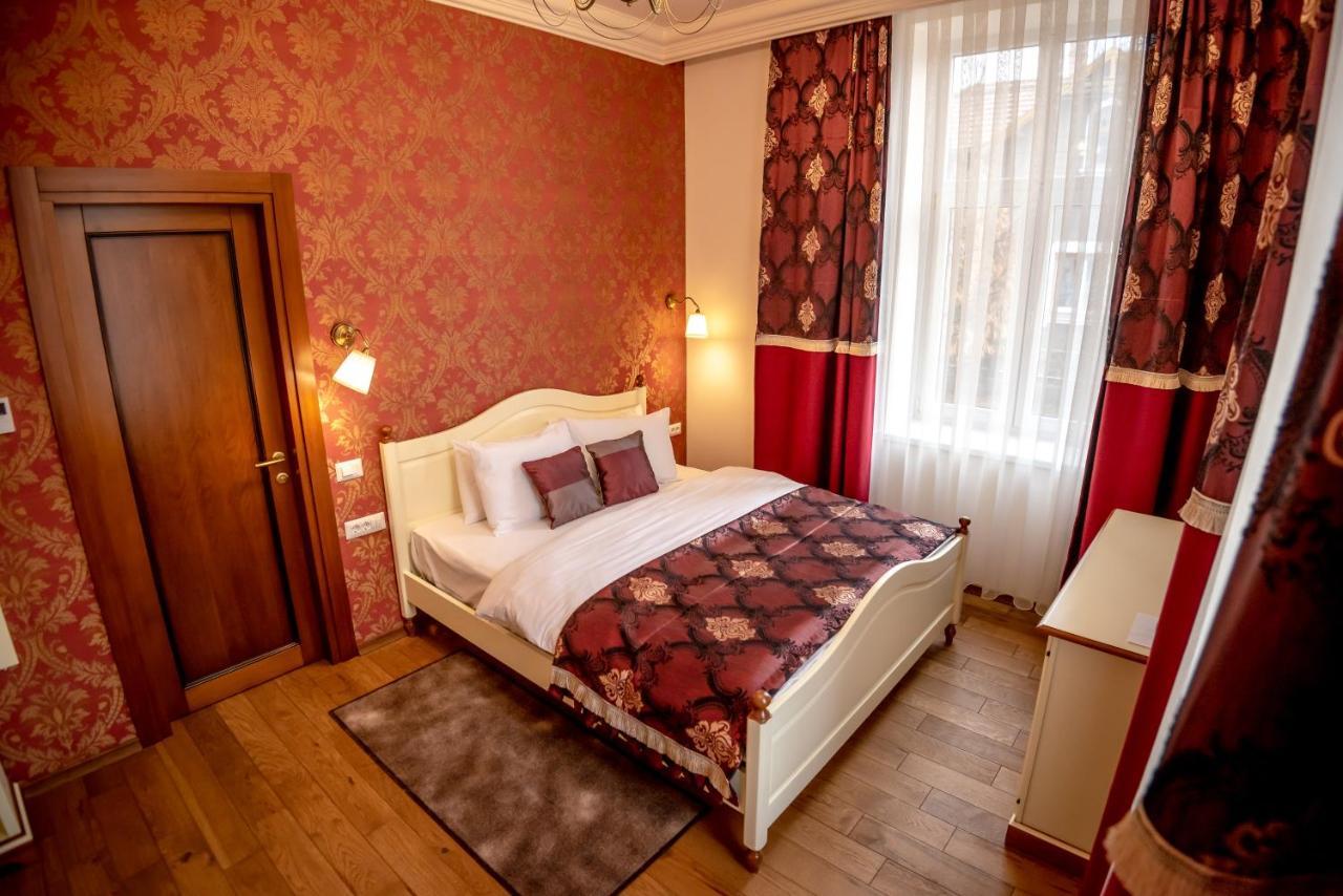 Bed and Breakfast Ana Boutique Alba Iulia Exterior foto