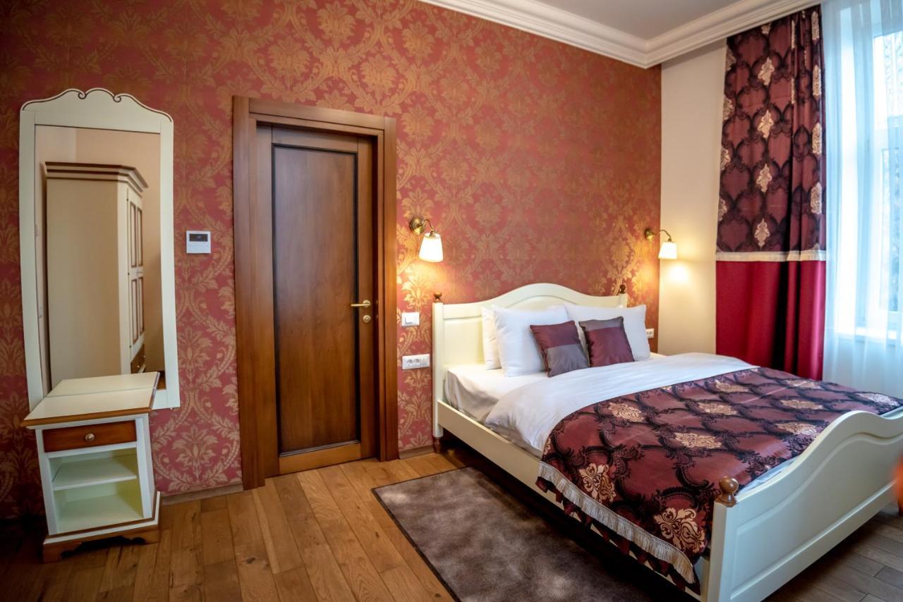 Bed and Breakfast Ana Boutique Alba Iulia Exterior foto