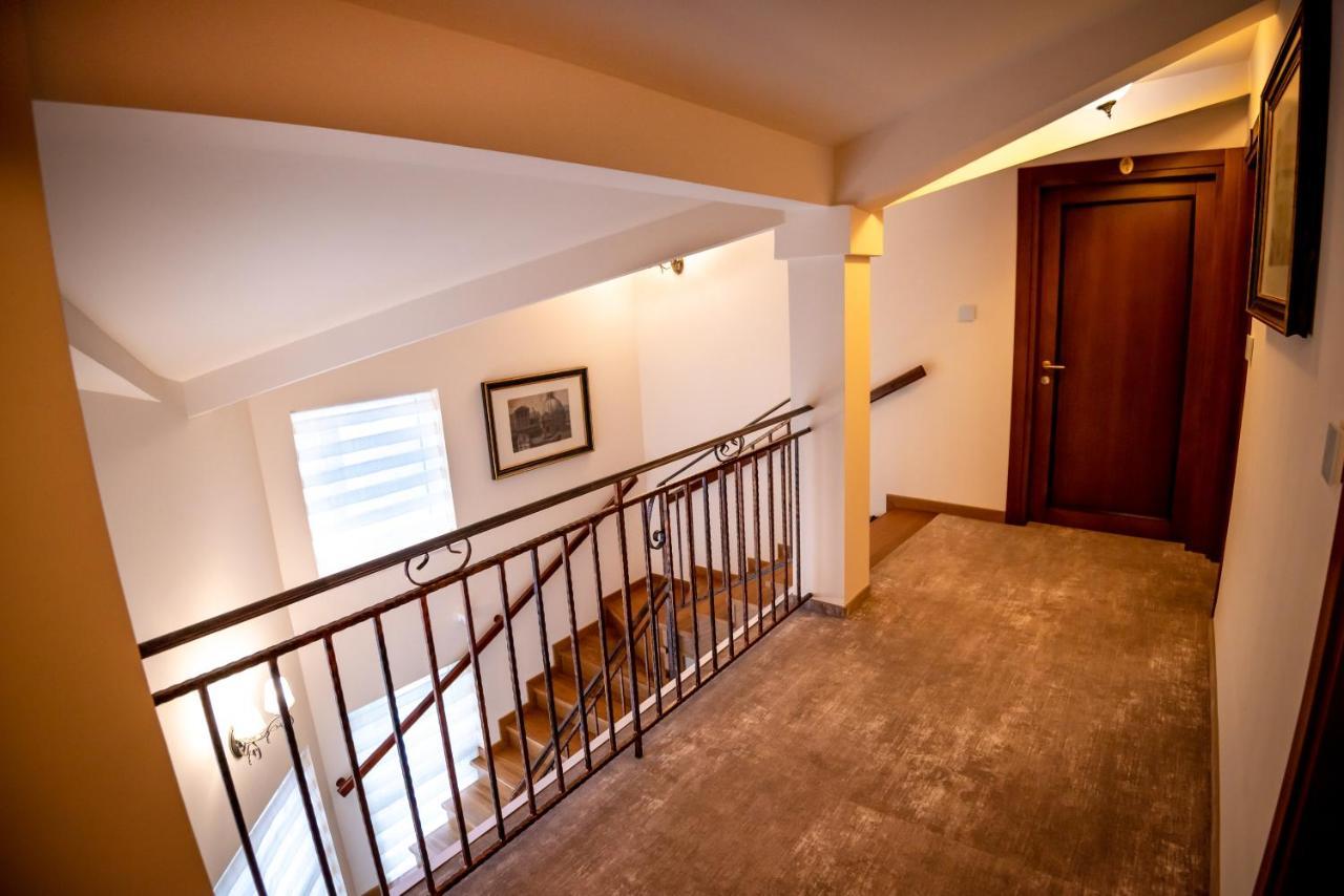 Bed and Breakfast Ana Boutique Alba Iulia Exterior foto